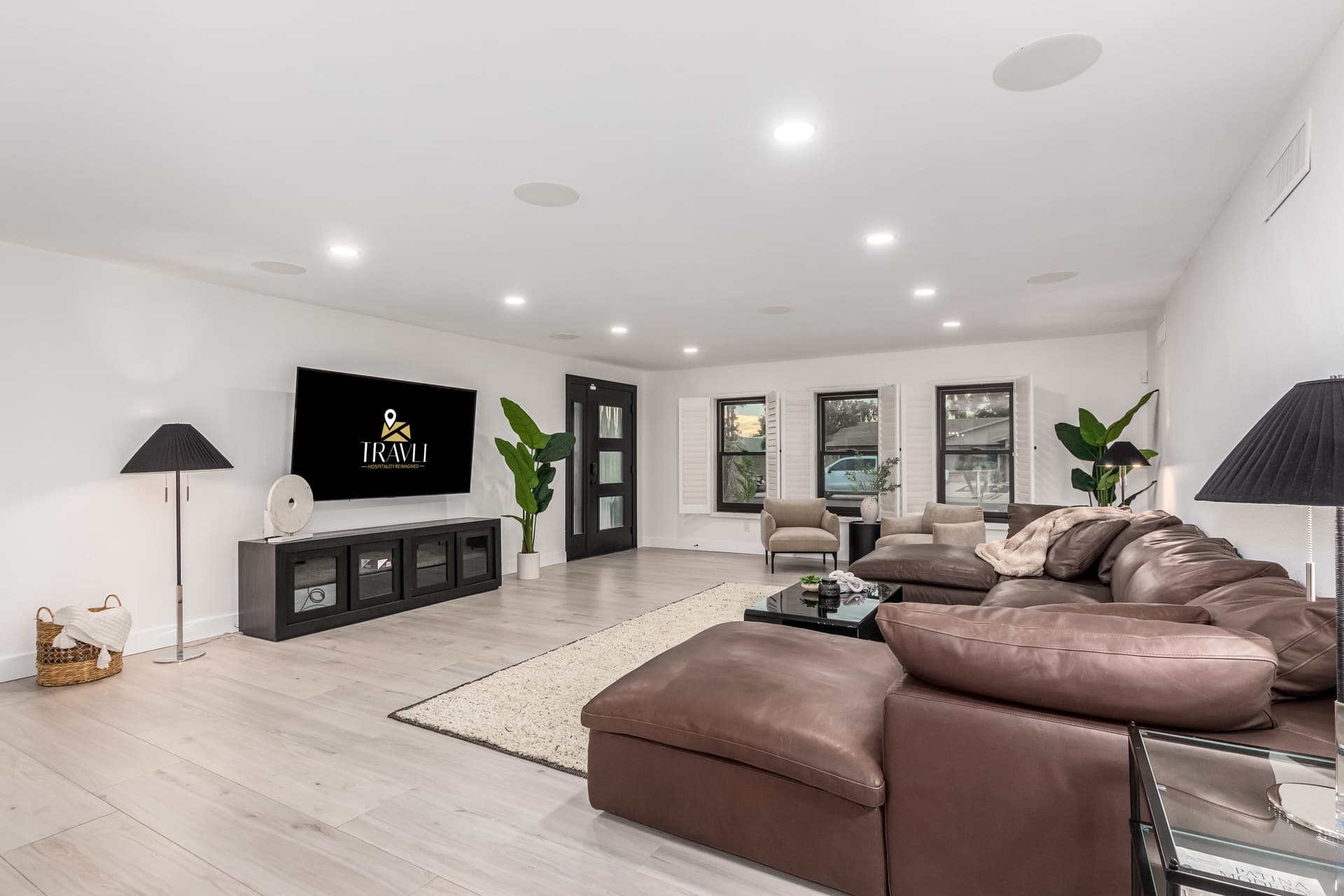 Ace Modern Escape - Image 1