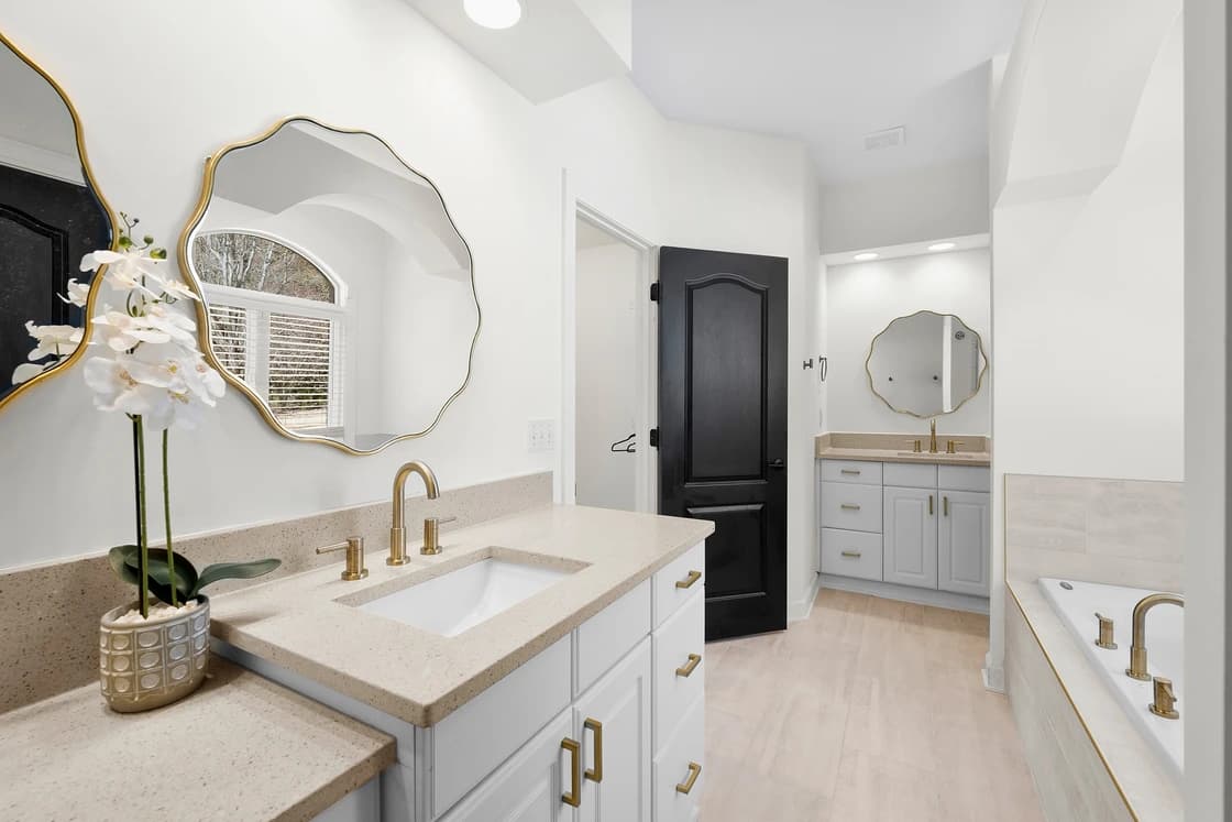 Knotty Pines - Image 30