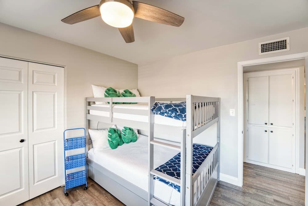 Old Scottsdale Retreat - Image 6