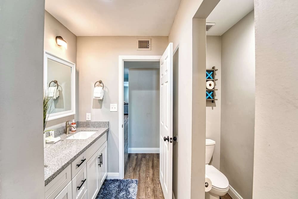 Old Scottsdale Retreat - Image 16