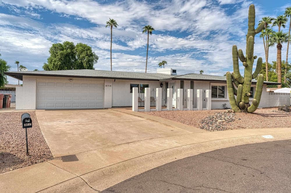 Old Scottsdale Retreat - Image 26