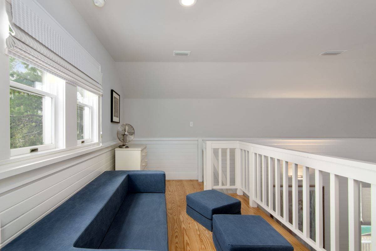 Blue Suede Home - Image 17