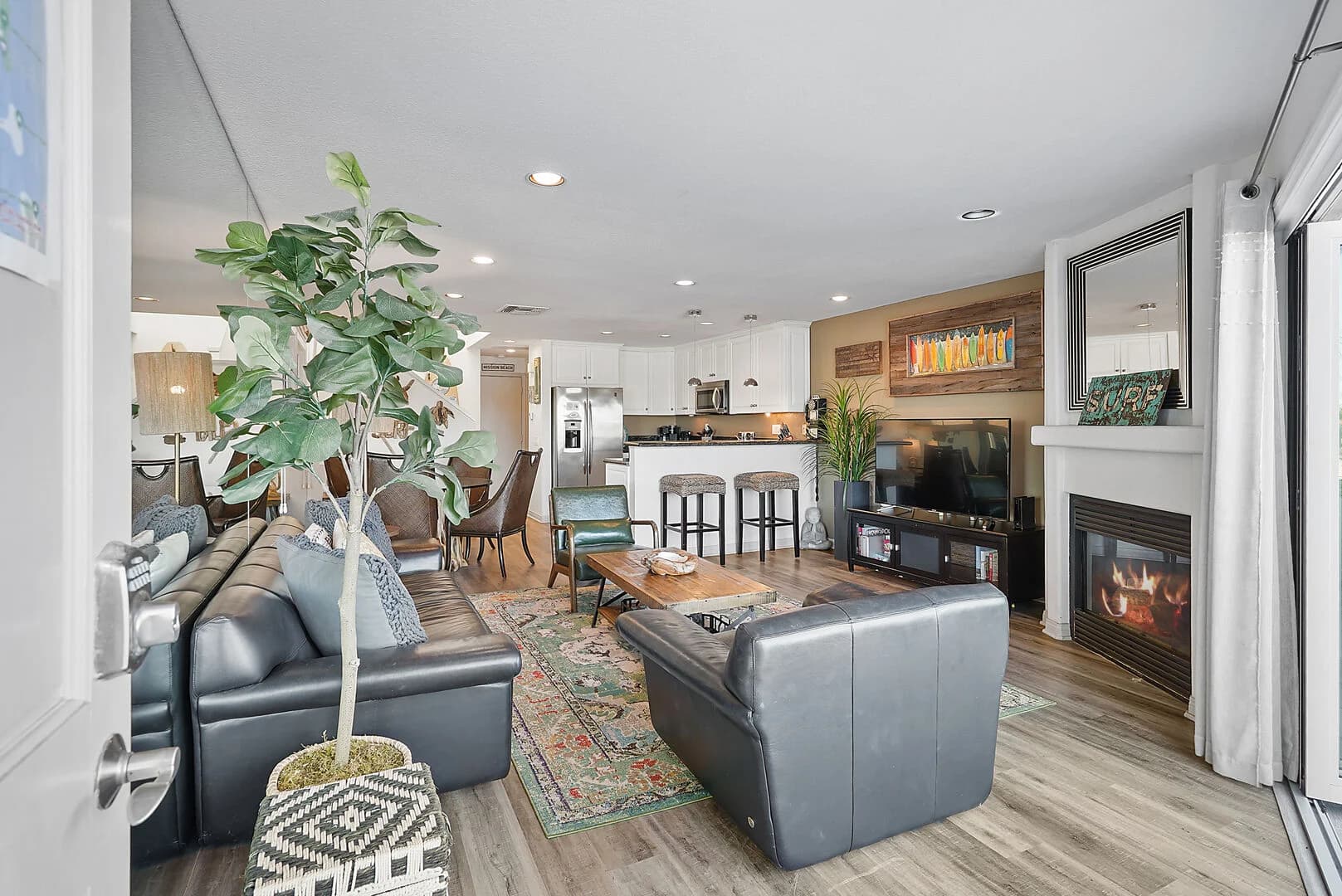 Bayfront Gem House - Image 4