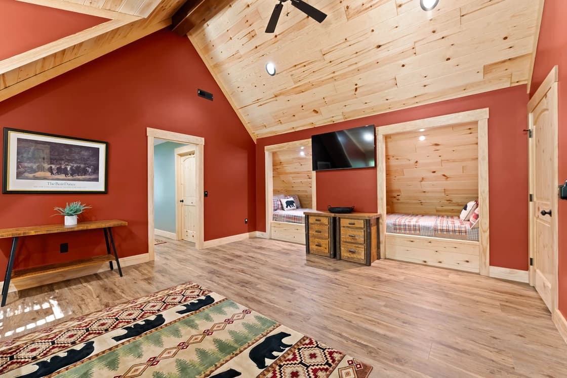 Black Bear Lodge - Image 28