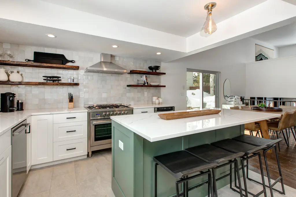 Last Run of the Day House - Image 10