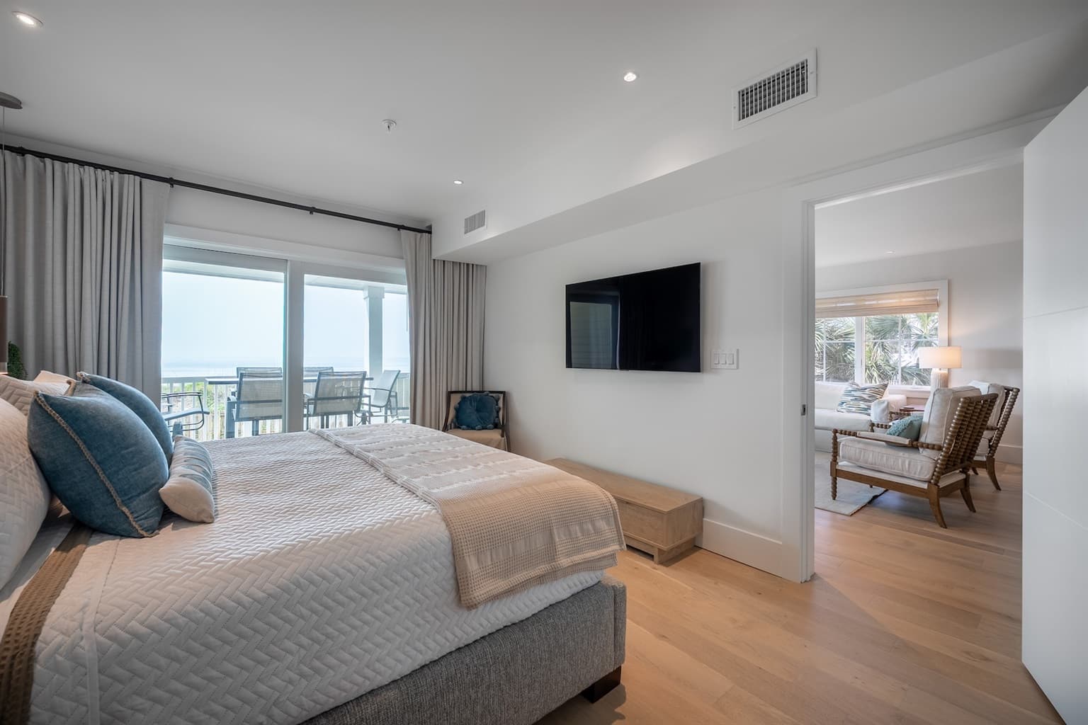 Palms Postcard - Image 14