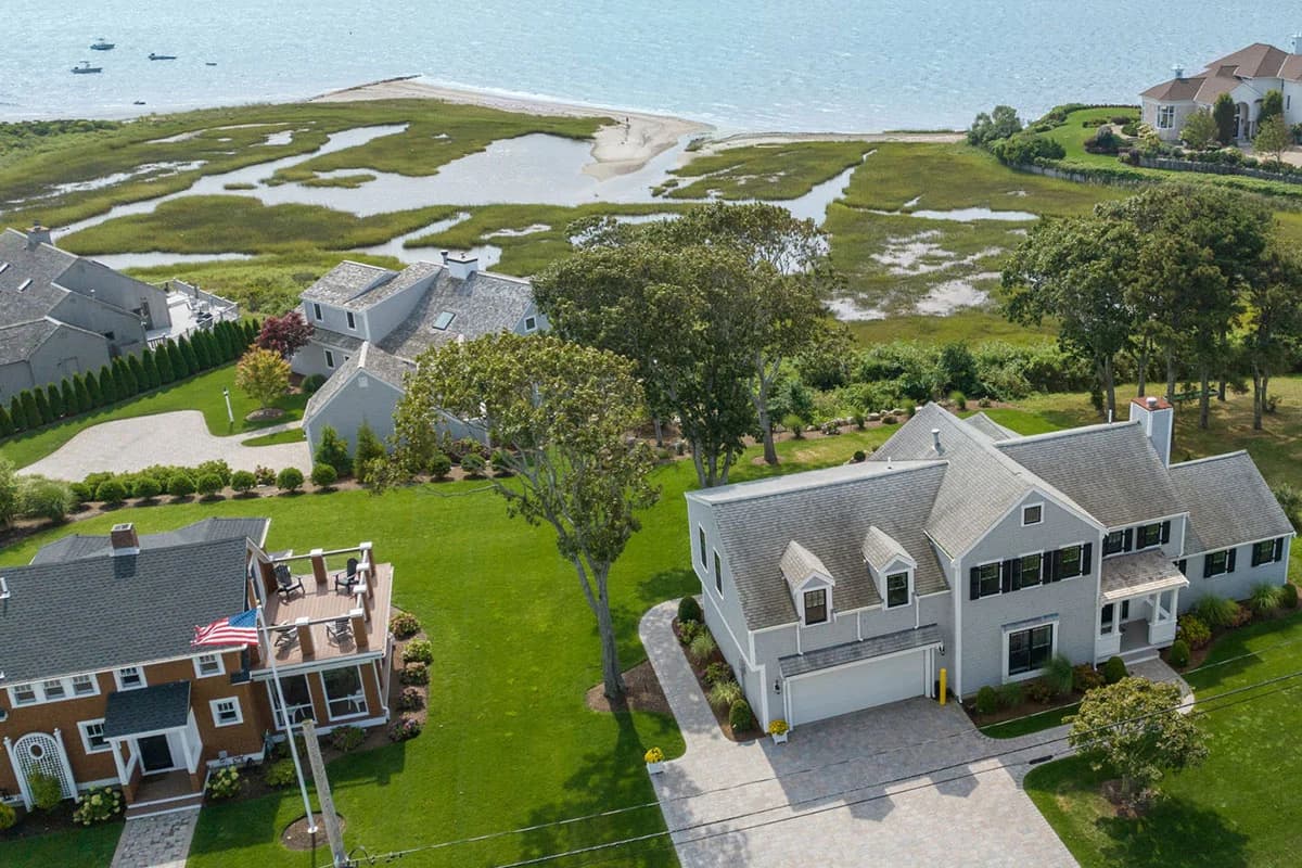 Summer House Too - Image 37