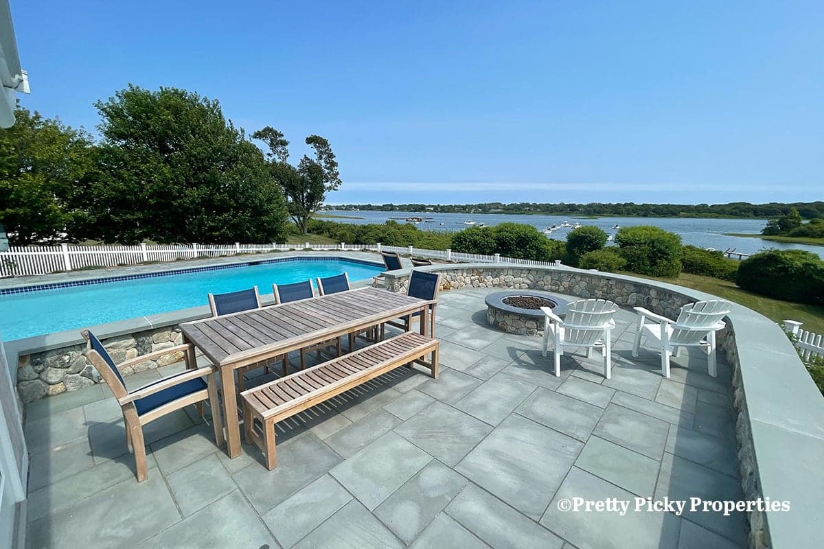 Serenity by the Sea - Image 6