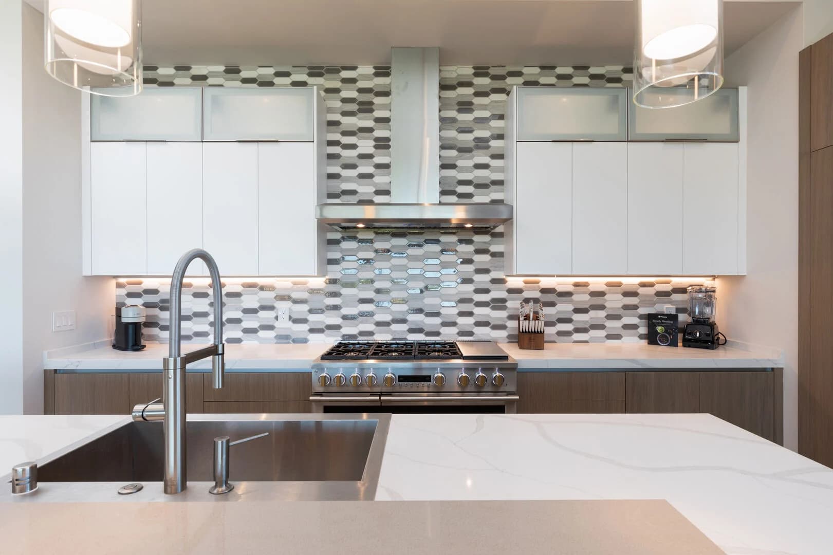 Hale Kailani - Image 27