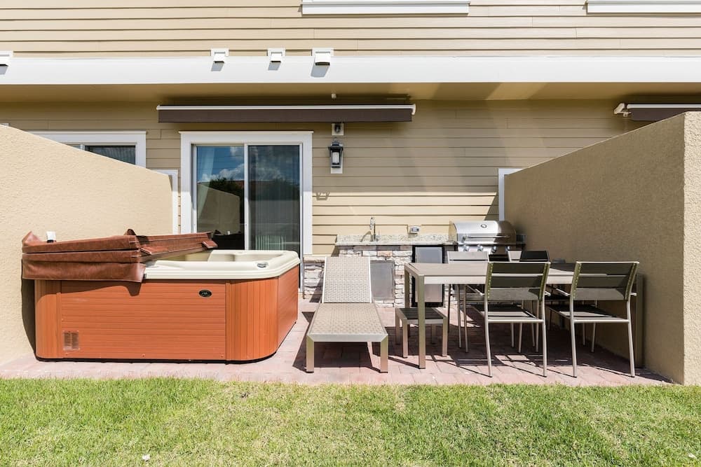 Summerville Townhome #2604 - Image 2