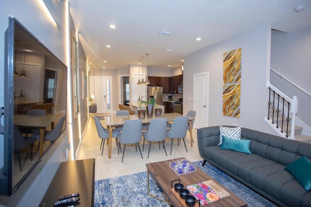 Summerville Townhome #7556 - Image 9