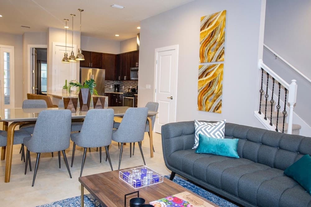 Summerville Townhome #7556 - Image 3