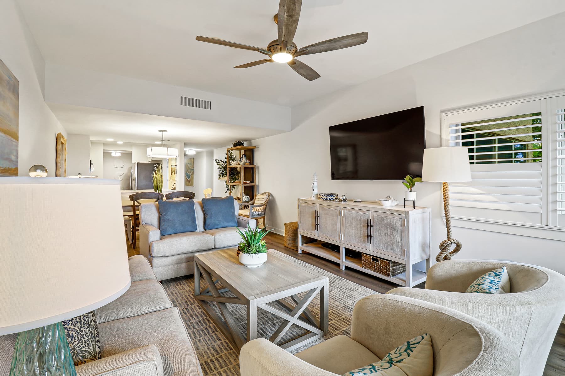 Captains Walk #401 - Image 4