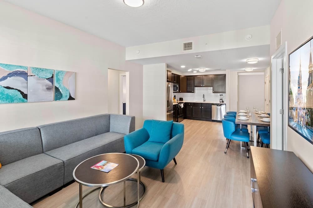 Breakview Residence #210 - Image 4