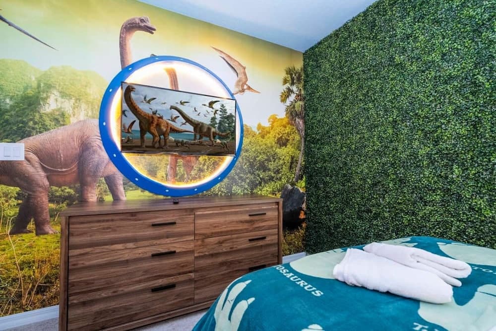 Windsor Island #4015 - Image 40