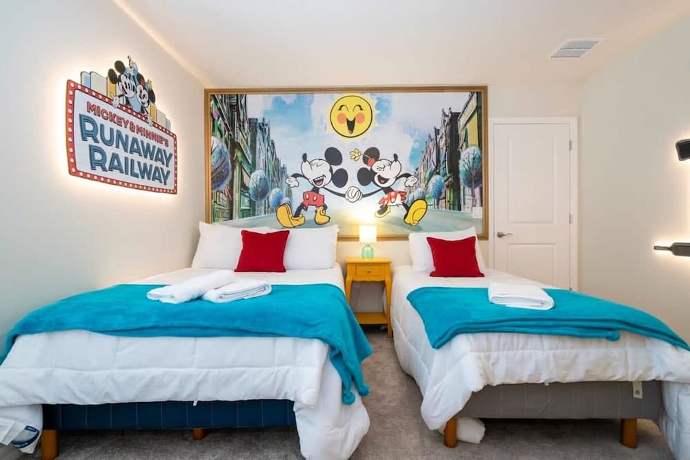 Windsor Island #4015 - Image 20