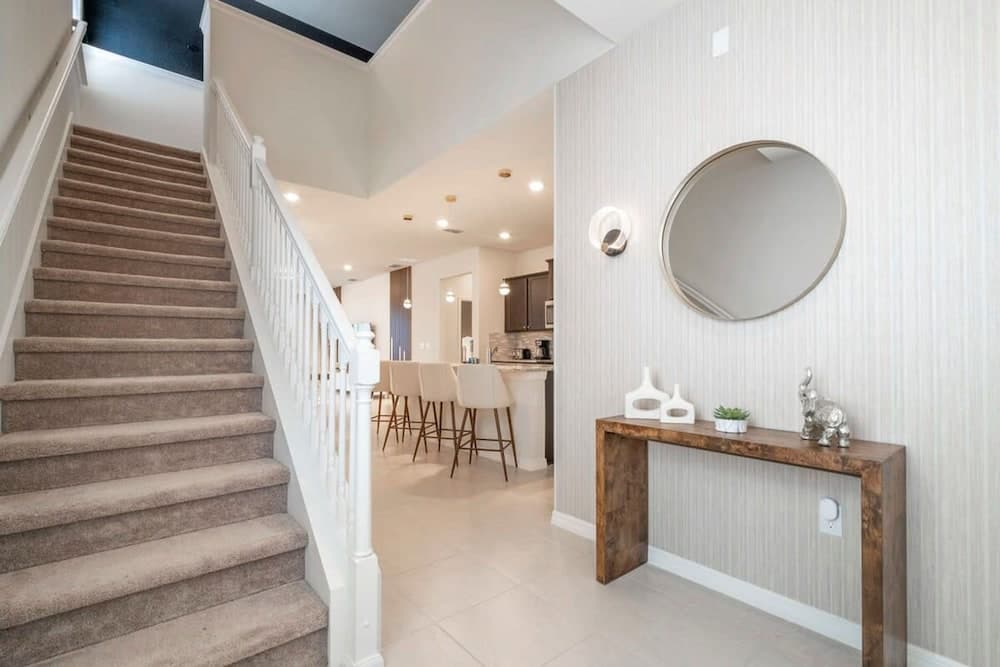 Windsor Island #4015 - Image 9