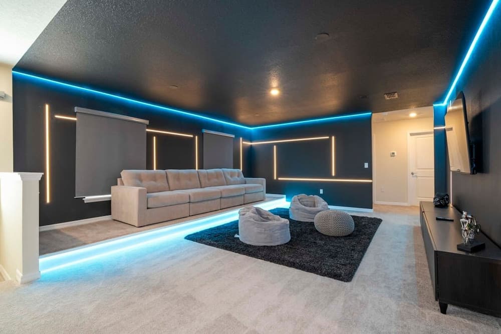 Windsor Island #4015 - Image 4