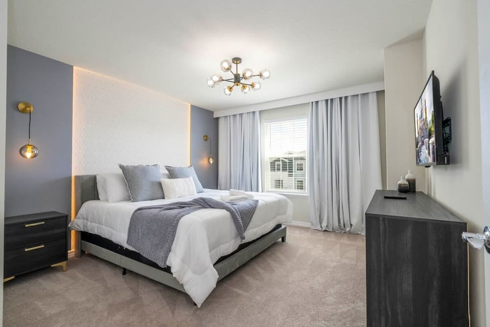 Windsor Island #4015 - Image 26