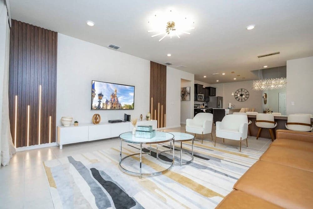 Windsor Island #4015 - Image 4