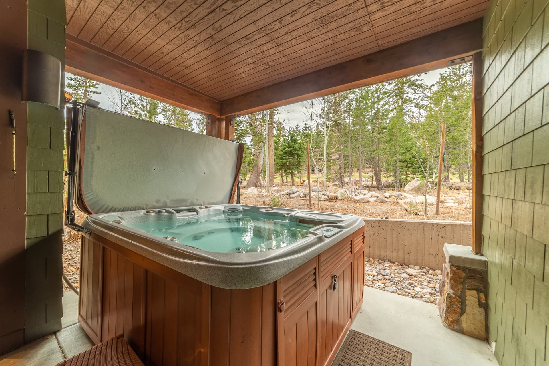 Woodwinds Townhome #413 - Image 2