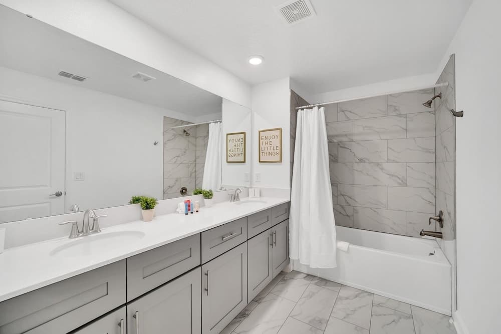 Paragraph Place - Image 19