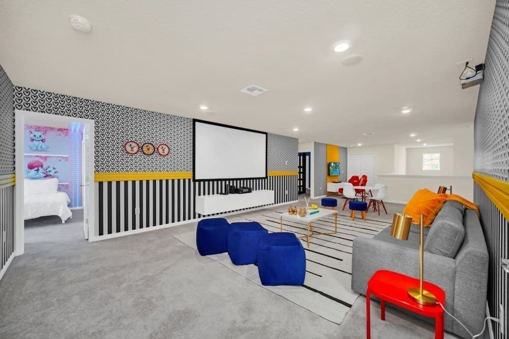 Lana Avenue Villa - Image 4