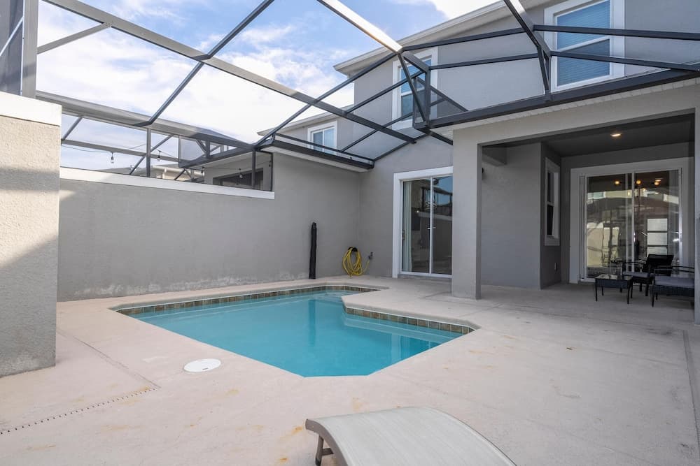 Charming Hideaway - Image 42