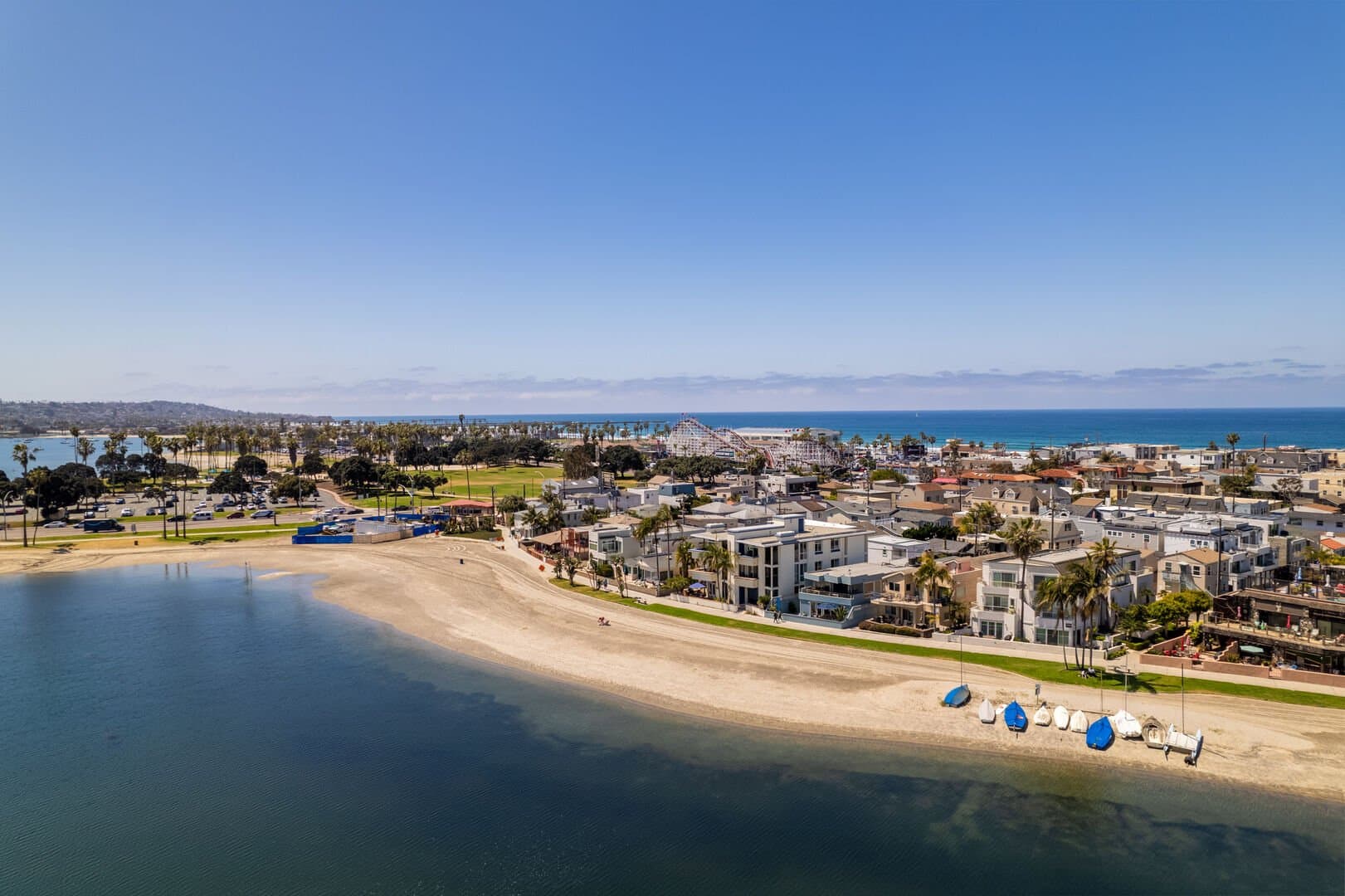 Island Paradise - Image 30