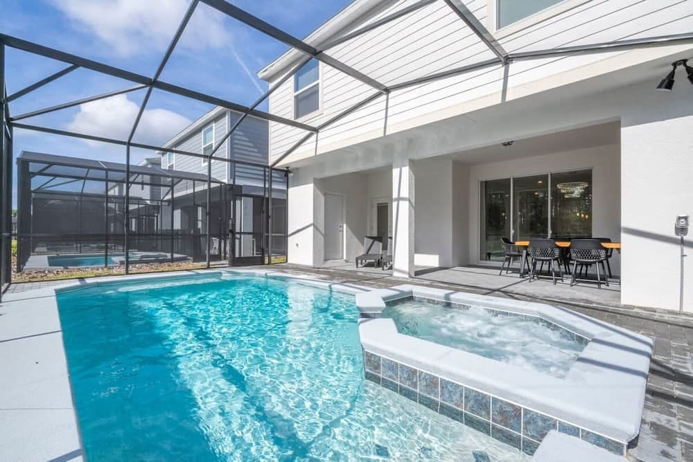 Windsor Island #4432 - Image 2