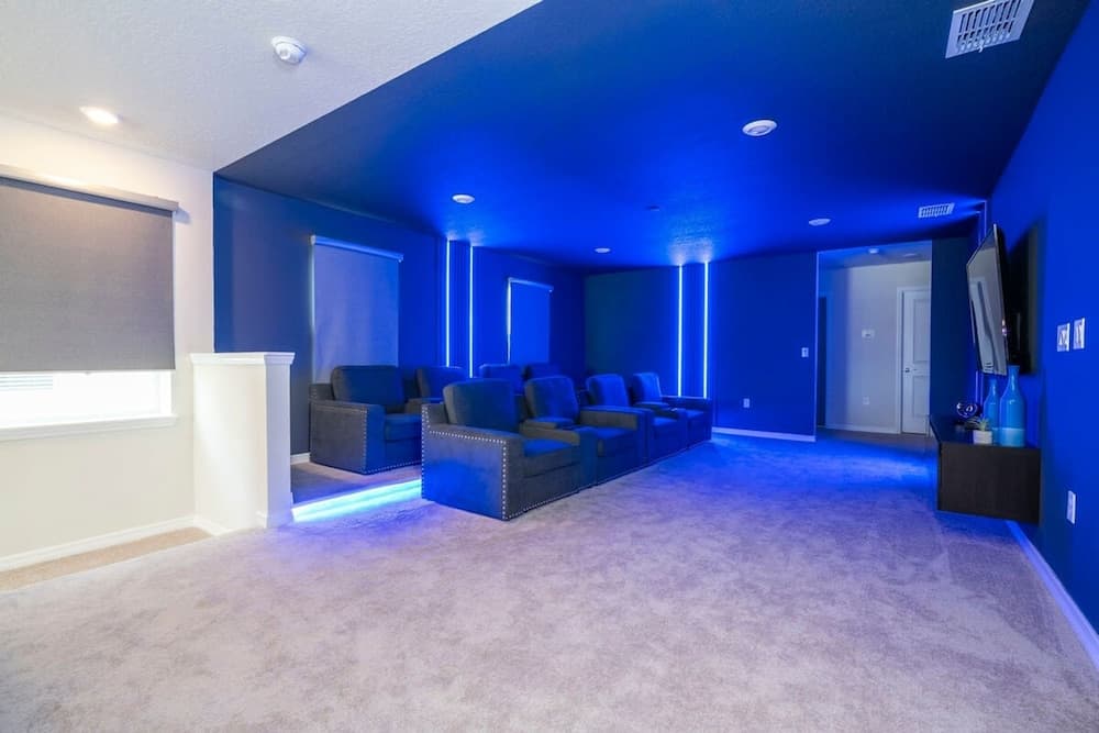 Windsor Island #4432 - Image 4