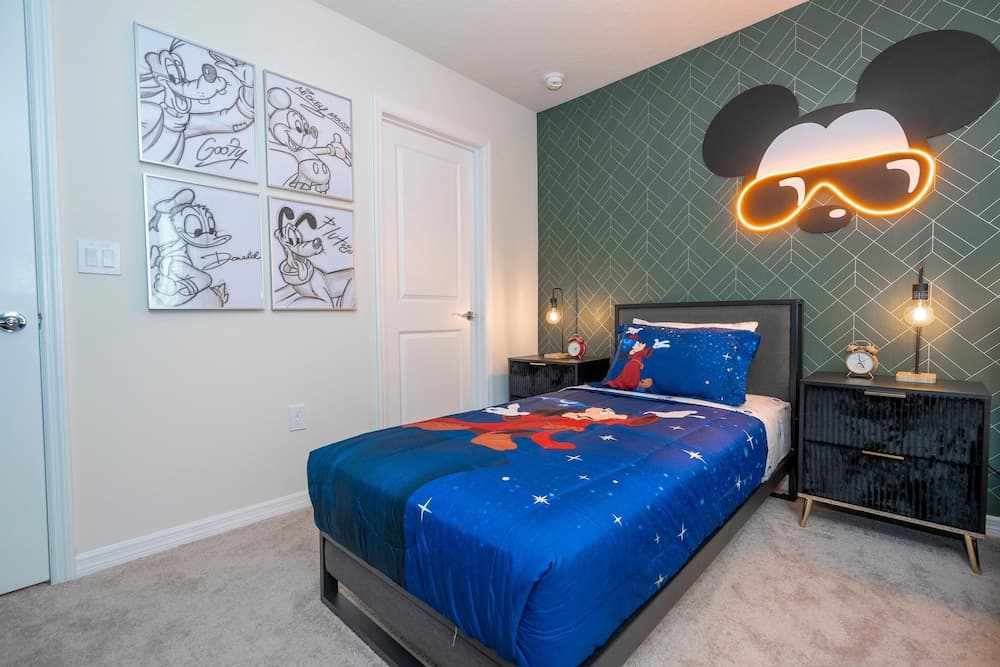 Opulent Oasis Villa - Image 9