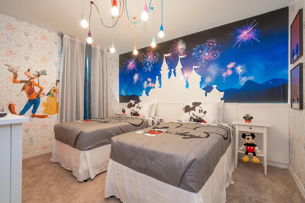 Opulent Oasis Villa - Image 13