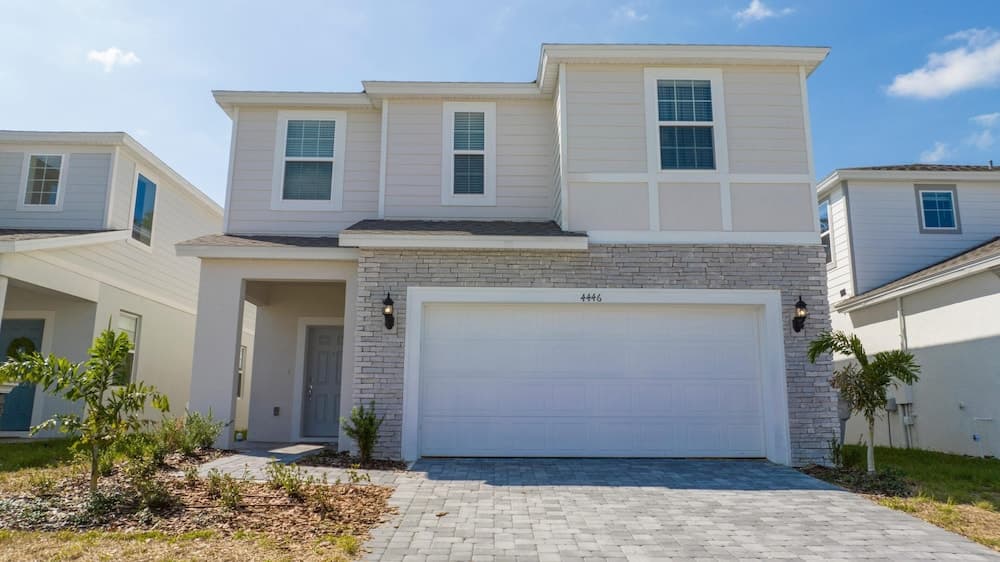 Opulent Oasis Villa - Image 38