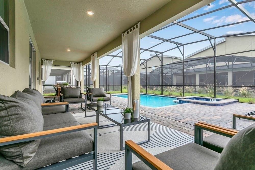 Target Boulevard Villa - Image 51