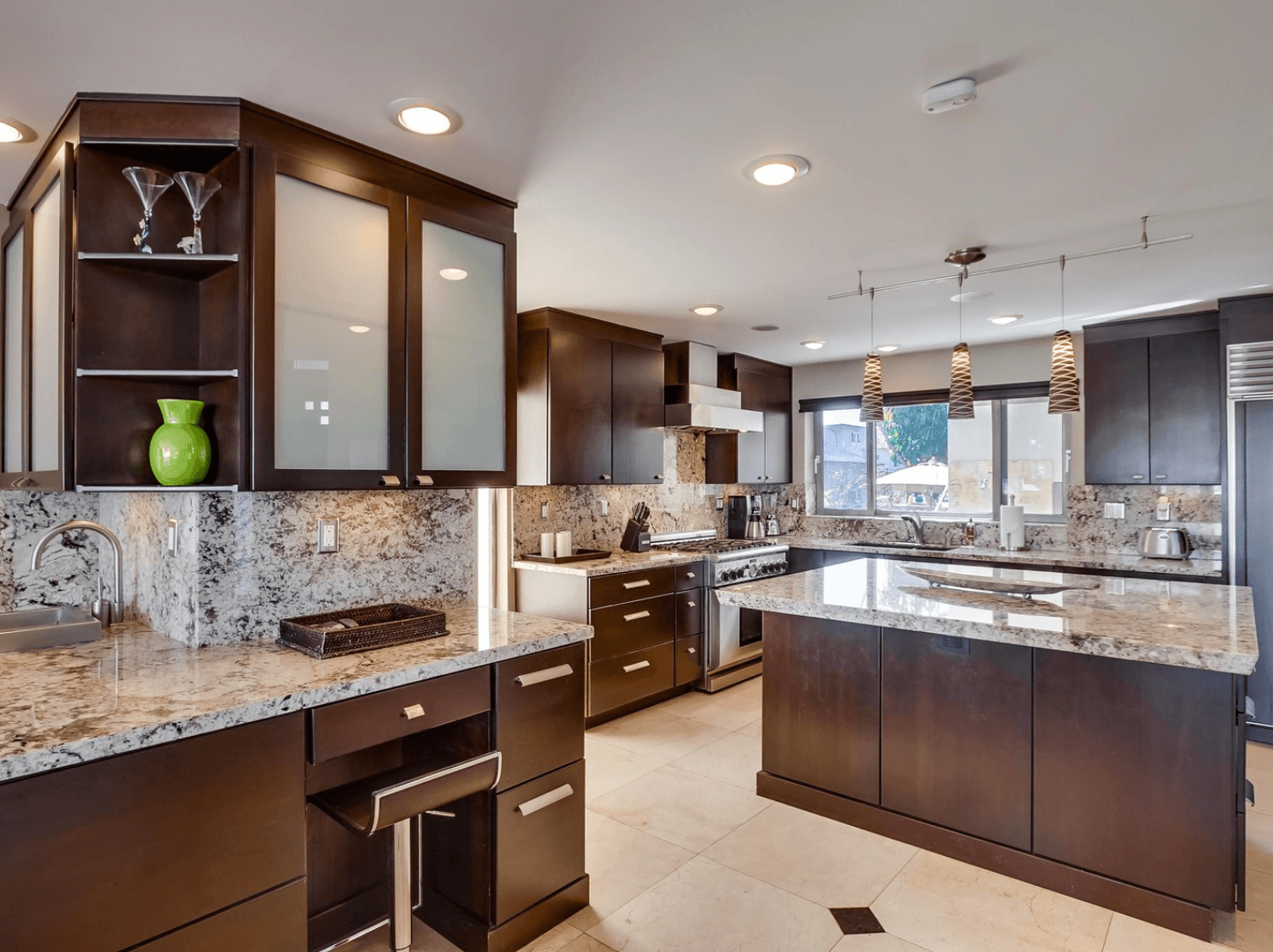 Villa on the Bay 4 - Image 3