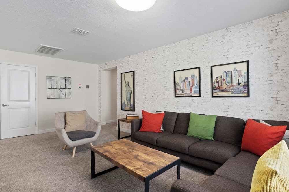 Sleepy Hollow Oasis - Image 19