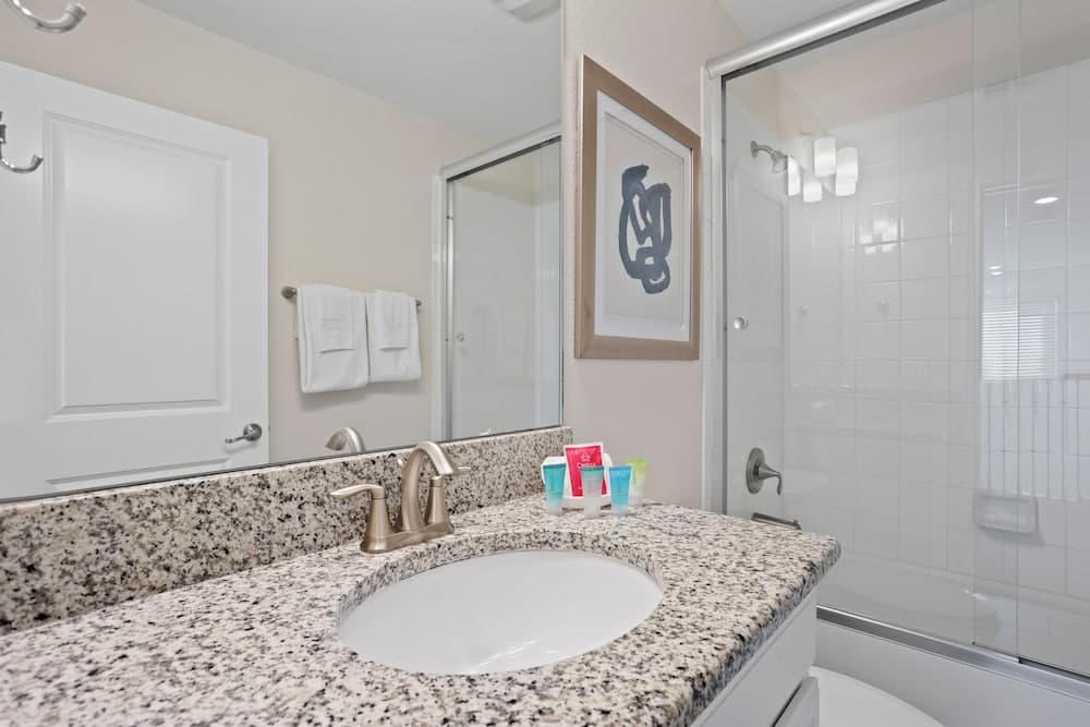 Sleepy Hollow Oasis - Image 25