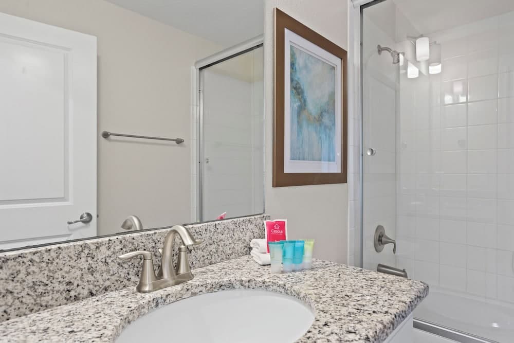 Sleepy Hollow Oasis - Image 29