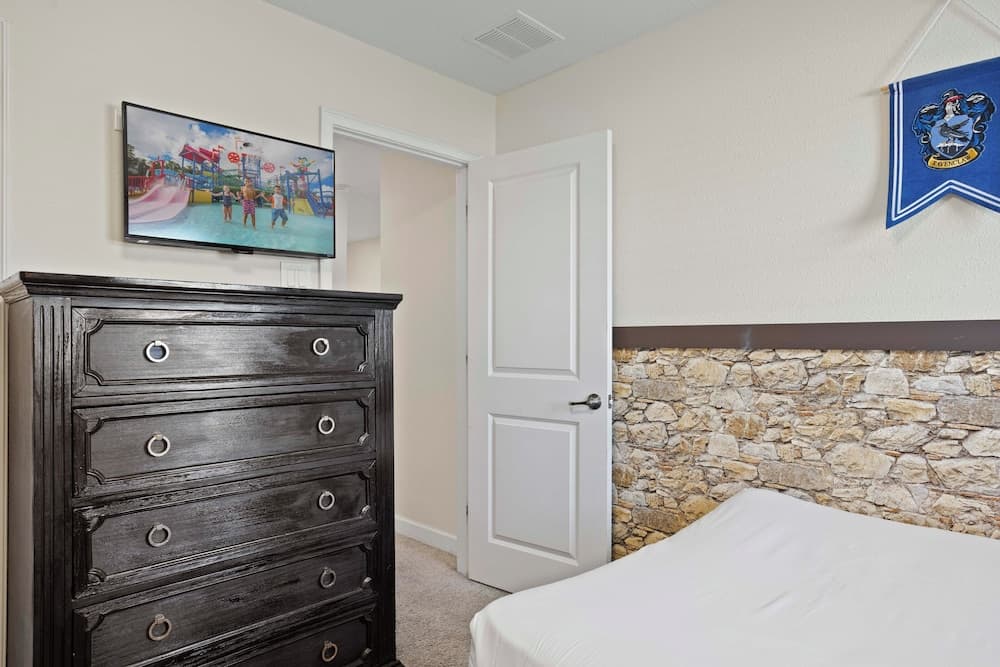 Sleepy Hollow Oasis - Image 32