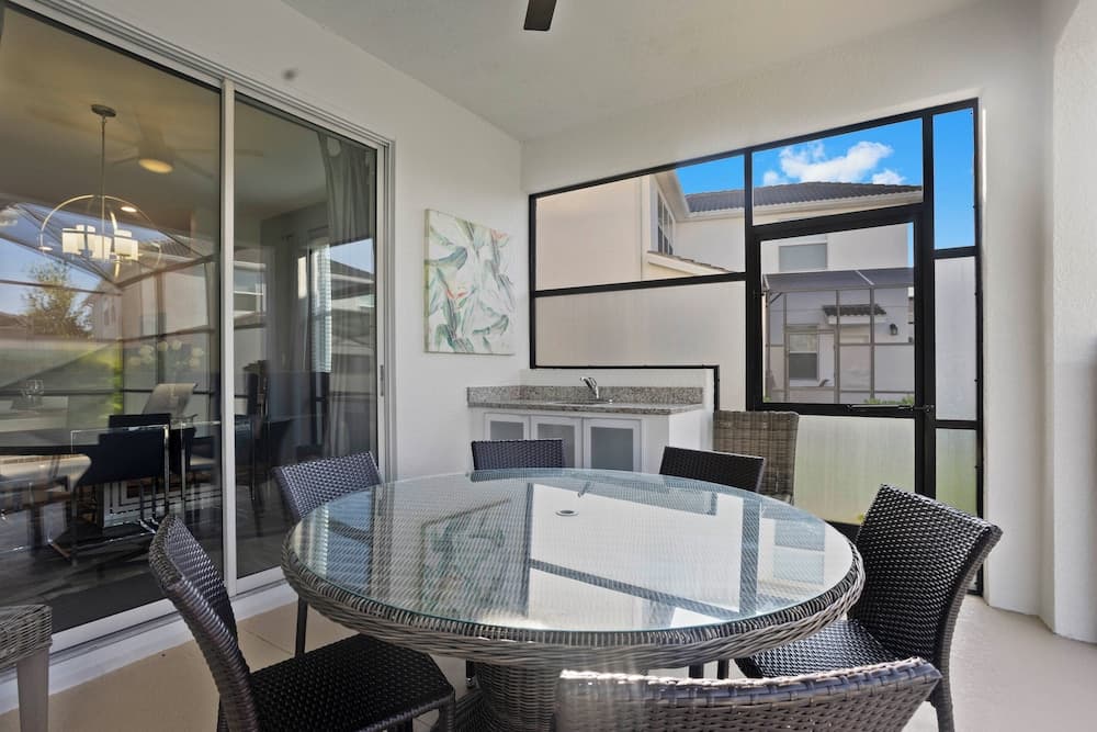 Sleepy Hollow Oasis - Image 40