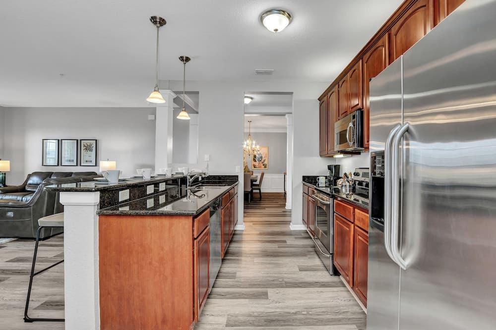 Cayview Realm #306 - Image 14