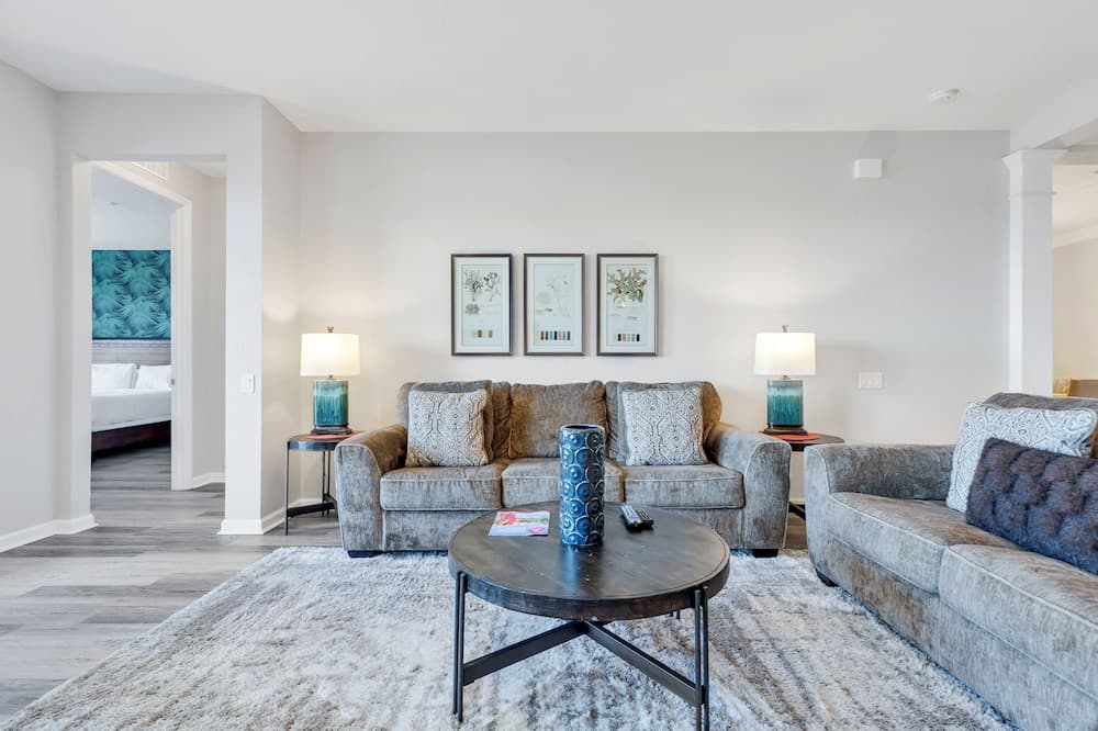 Cayview Realm #306 - Image 7