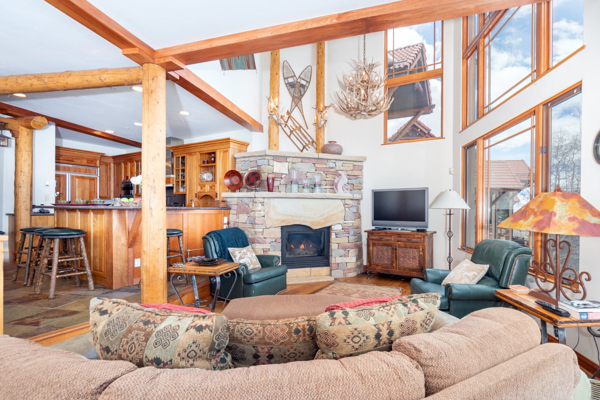 Pine Meadows House - Image 3