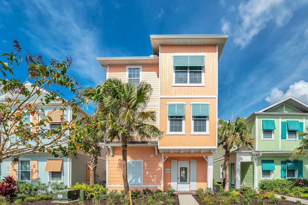 Margarita Ville - Image 1