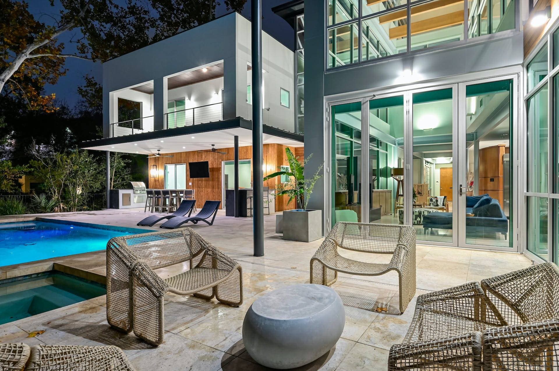 Emerald on Lake Austin - Image 27