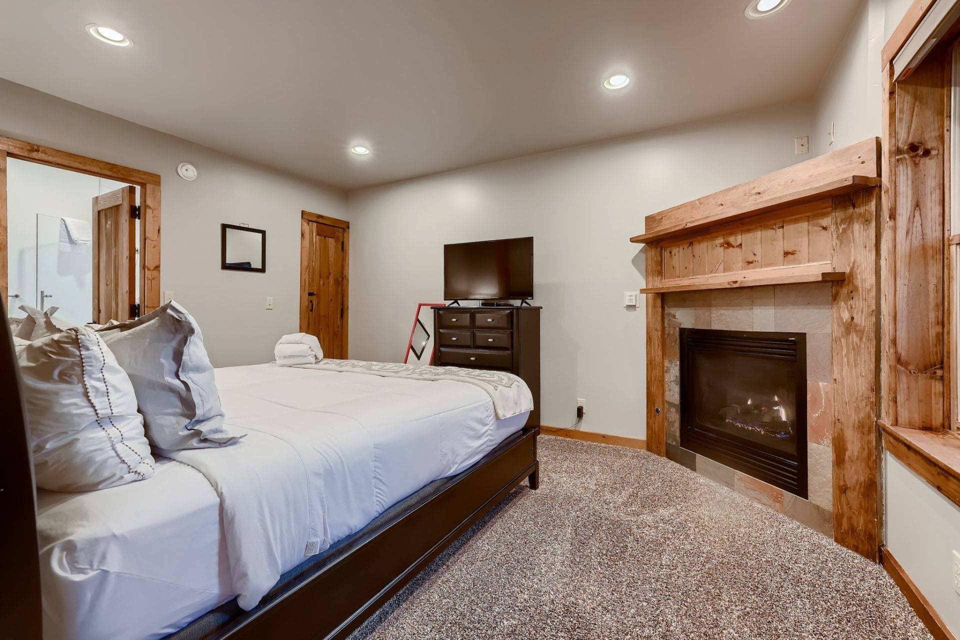 The River House Lodge - Image 11