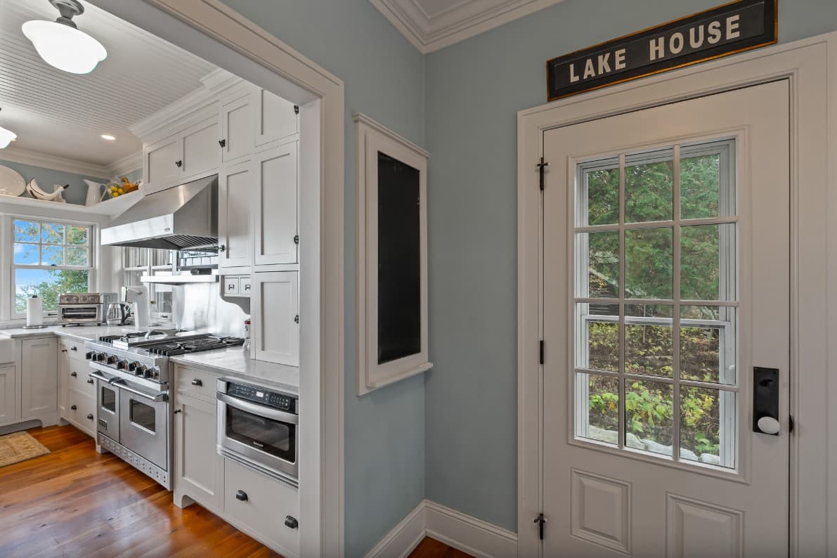 Goettelman's Lake House - Image 19