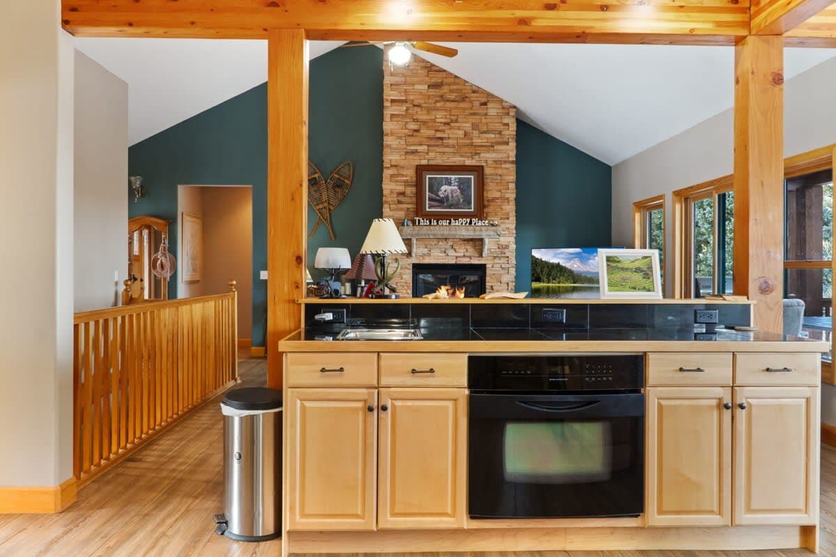 Blue River Retreat - Image 9