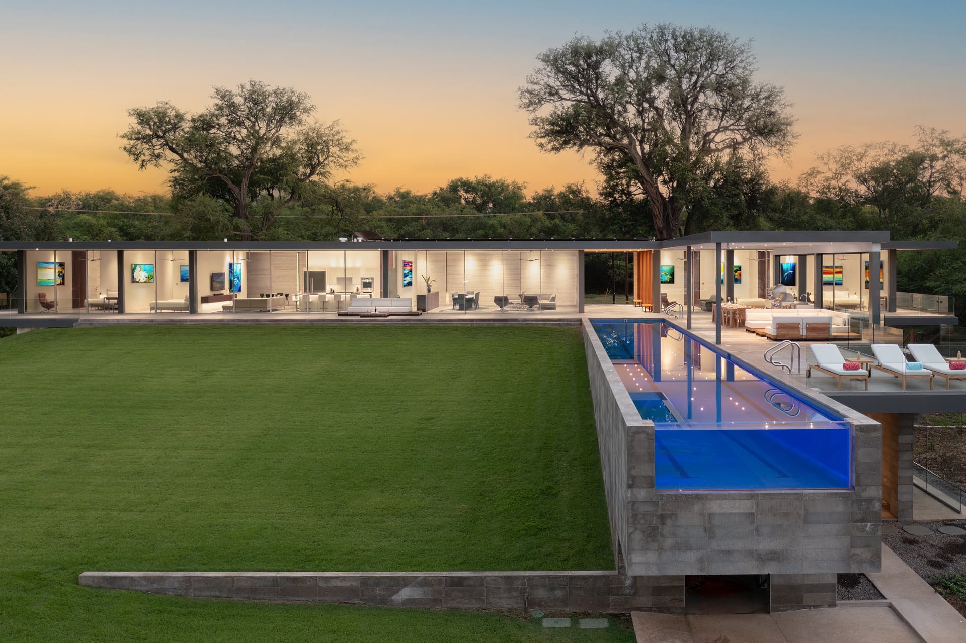Puako’s Ocean Edge Modern Estate - Image 1